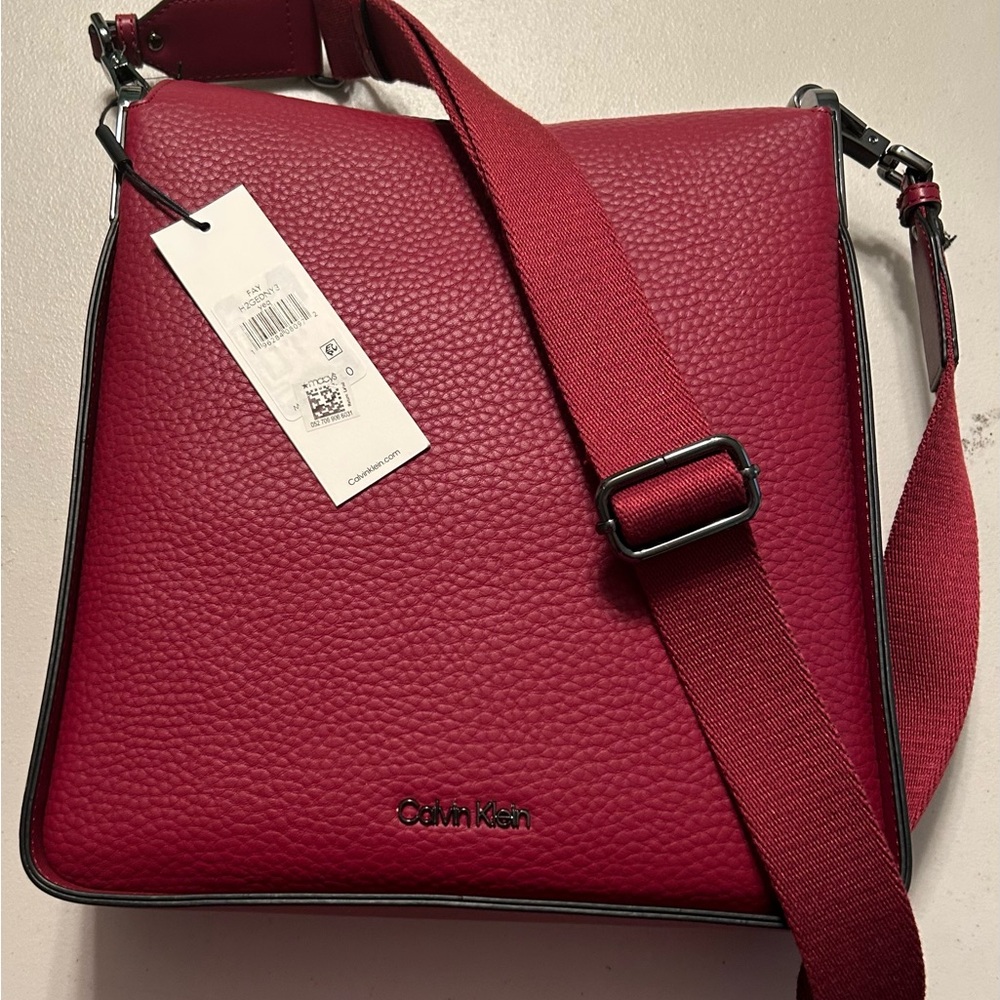 Calvin Klein Fay Crossbody deep red  large - NWT